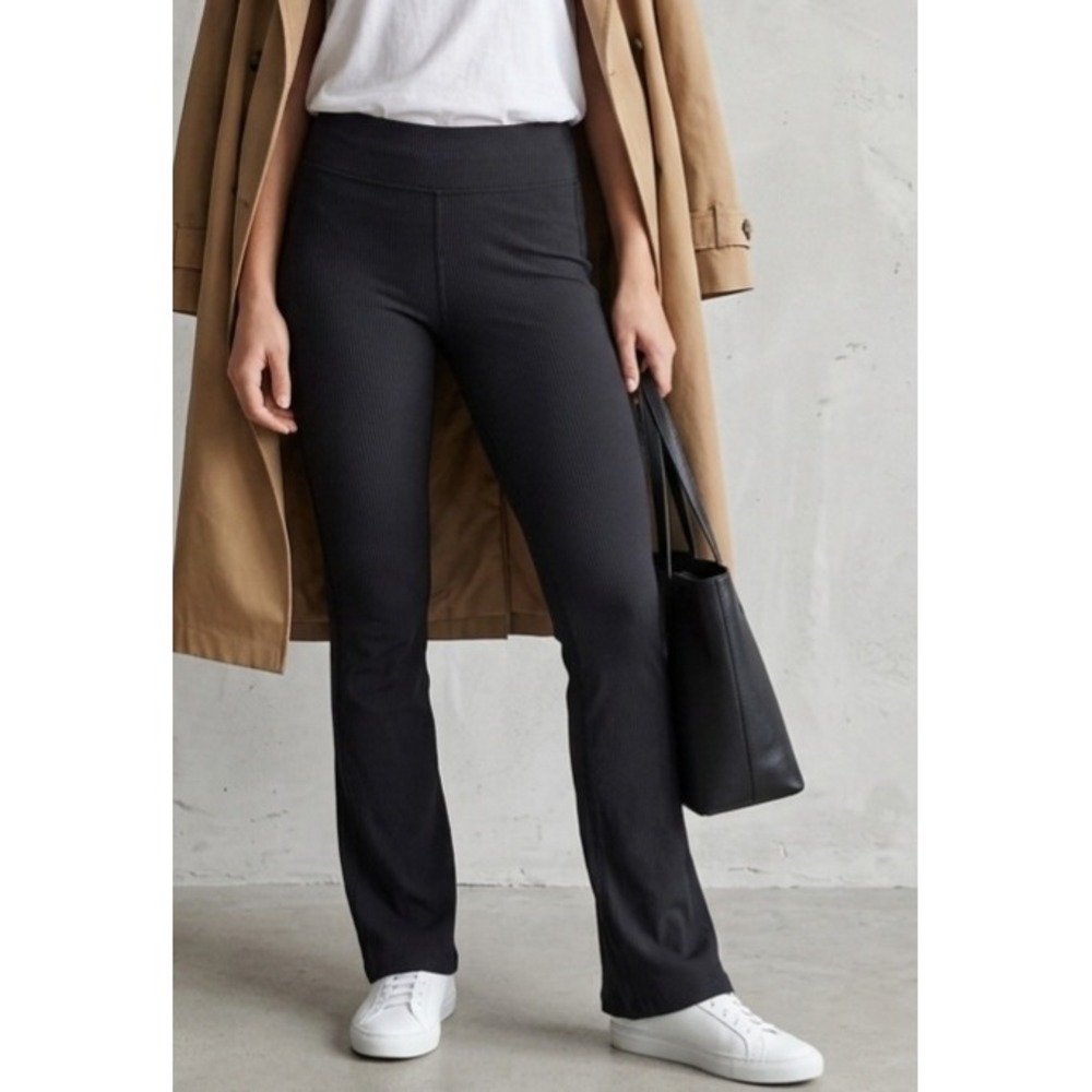 Outdoor Voices Womens Ribbed‎ Flare Leggings Black High Rise Pants M Yoga